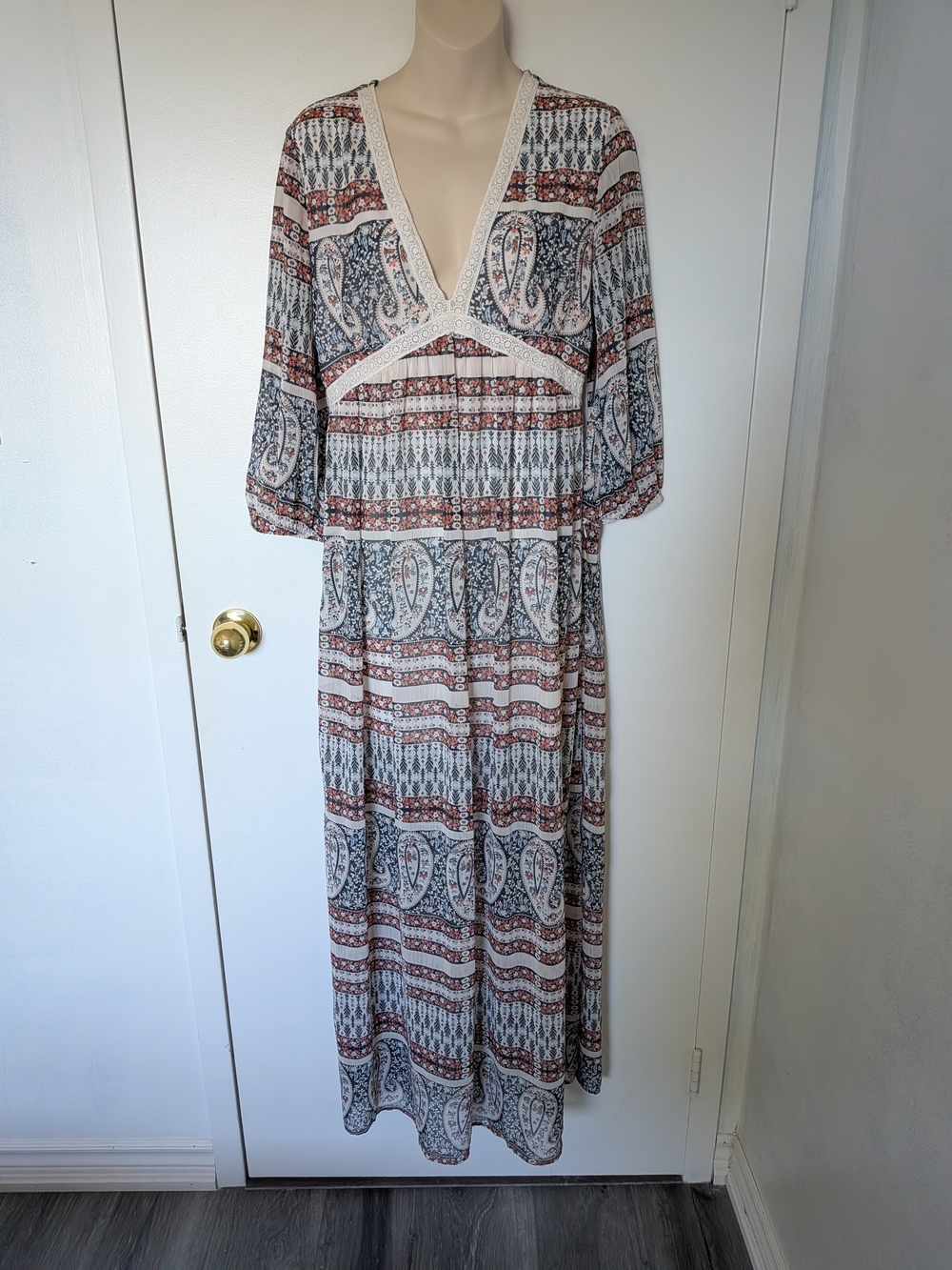 Forever 21 Cream Maxi Dress with Rust and Navy Paisley